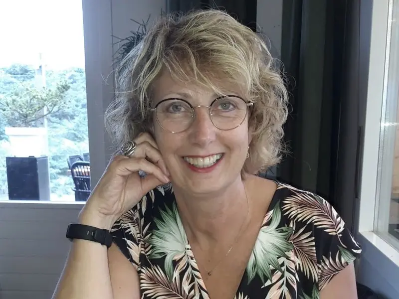 Stagecoaches: Cora van den Akker